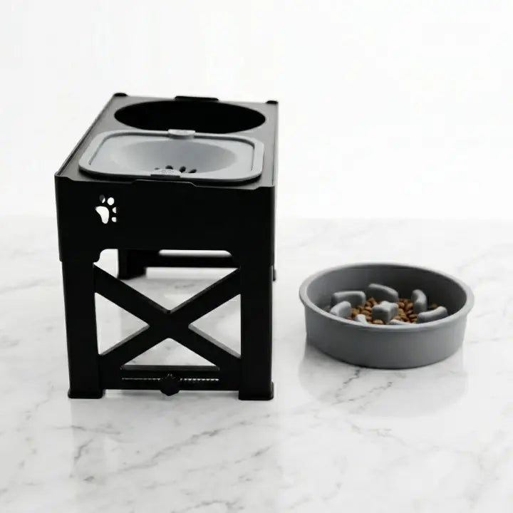 gamelle anti glouton 3 en 1 pour chien de profils avec une gamelle au sol