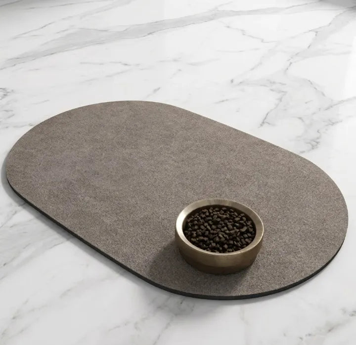 tapis de gamelle marron avec une gamelle